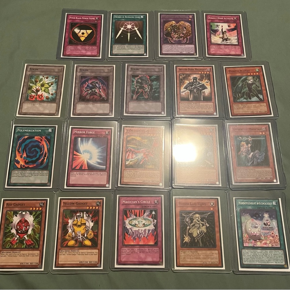 Yu-Gi-Oh! Card Bundle (19ct)